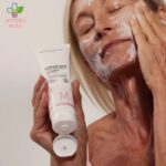 Novexpert Mlečni Hydro-Biotic čistač za sve tipove kože 150ml